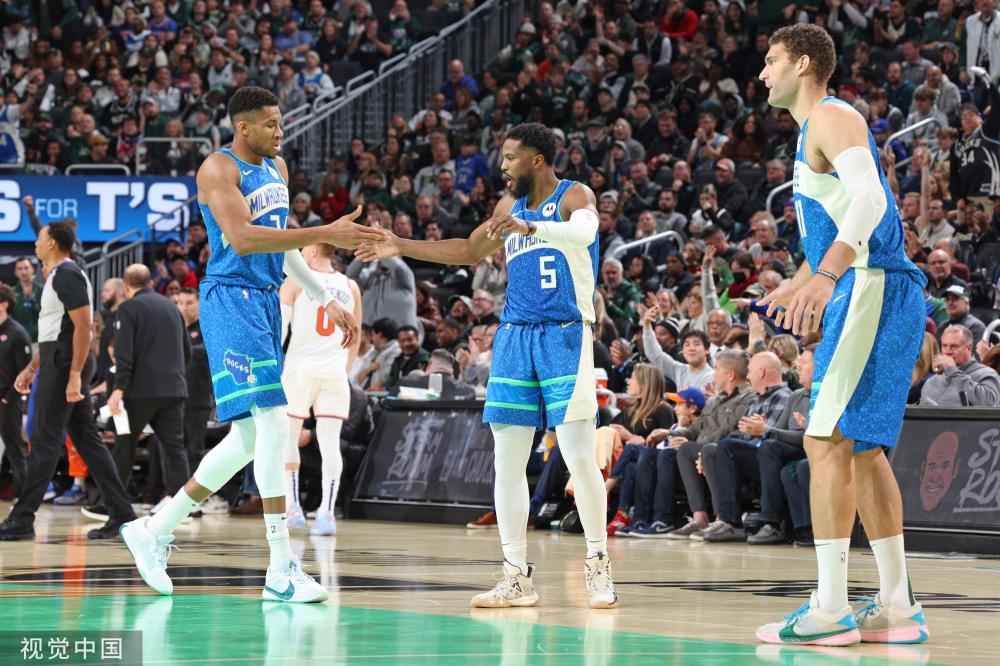 同时为年轻 同时为年轻