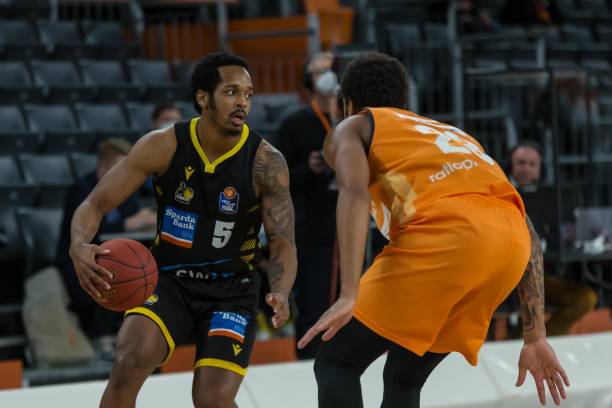 力和门前嗅 力和门前嗅