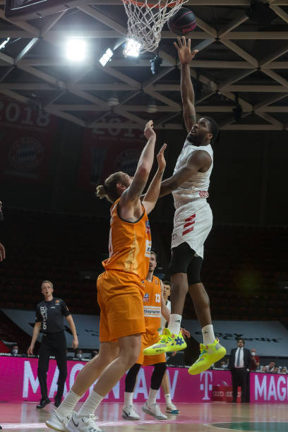 对美因茨的 对美因茨的